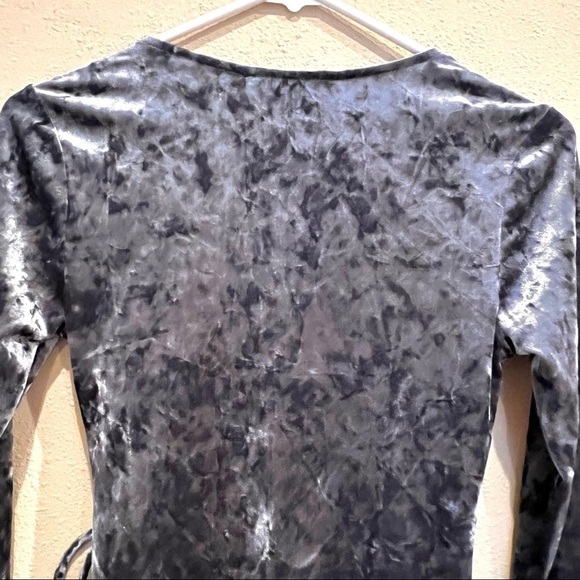 LULU’S Galiana Blue Grey Velvet Long Sleeve Wrap Dress womens size XS - Picture 9 of 12